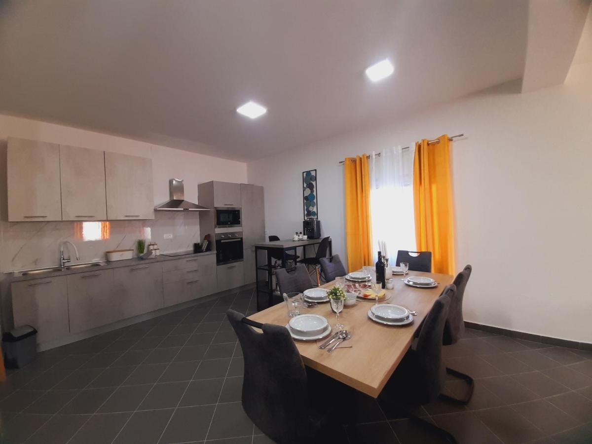 Villa Iva Rastevic Eksteriør billede